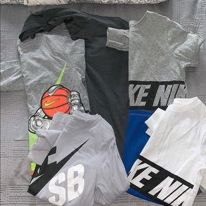 LOT of 5 NIKE Youth Long Sleeve T-Shirt